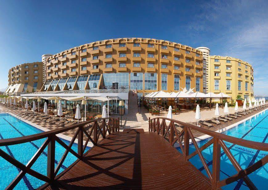 Mercure Cyprus Casino Hotels & Wellness Resort Agios Epiktitos Exterior foto