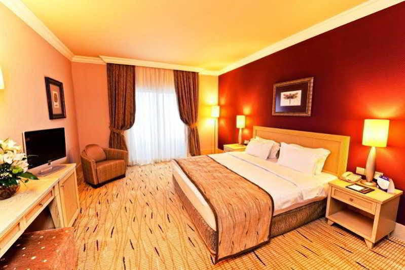 Mercure Cyprus Casino Hotels & Wellness Resort Agios Epiktitos Exterior foto