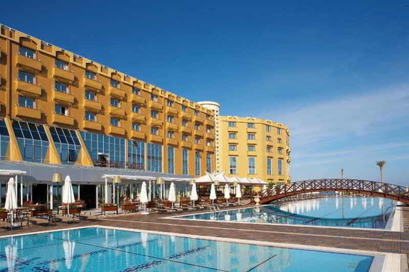 Mercure Cyprus Casino Hotels & Wellness Resort Agios Epiktitos Exterior foto