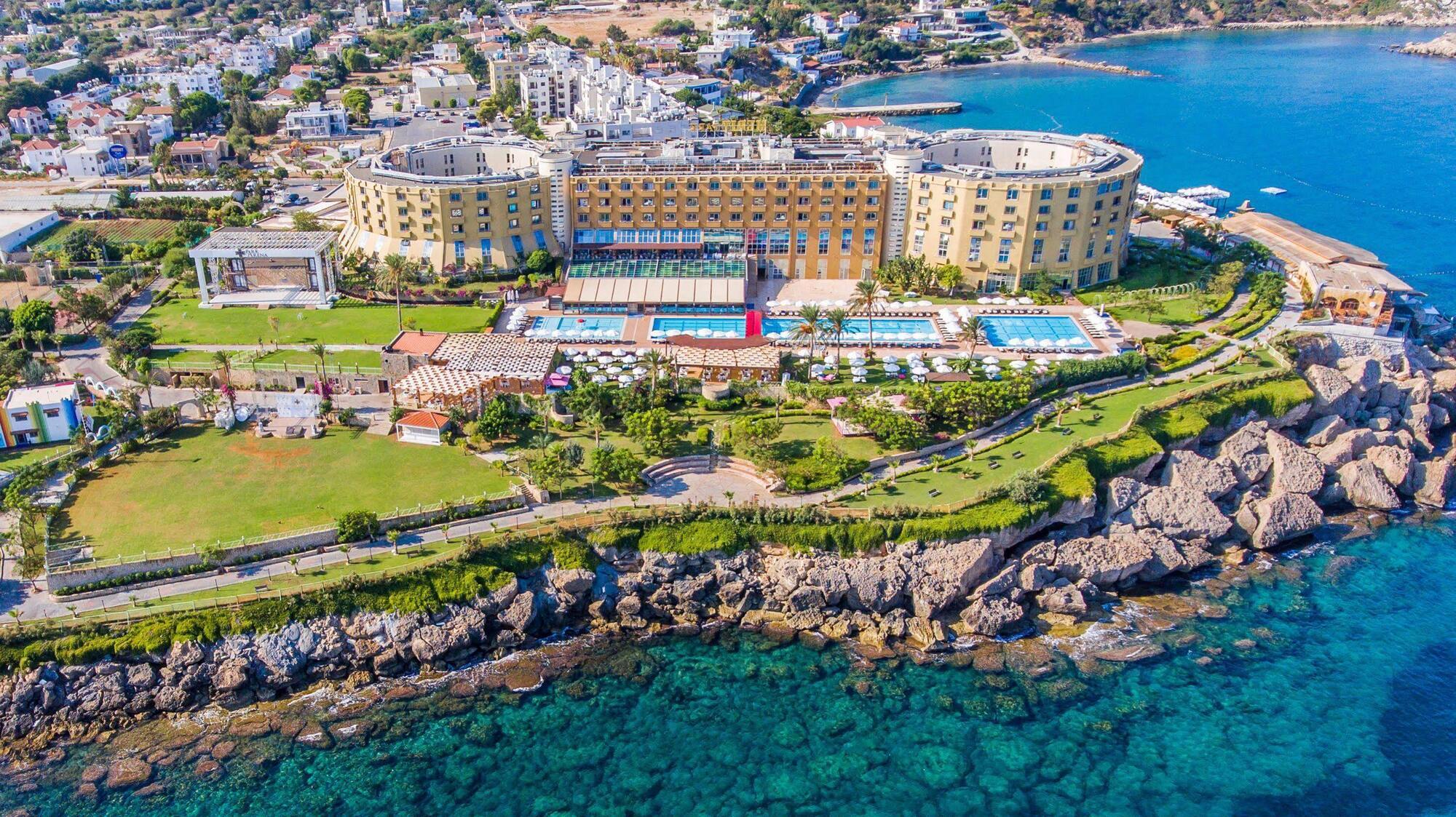 Mercure Cyprus Casino Hotels & Wellness Resort Agios Epiktitos Exterior foto